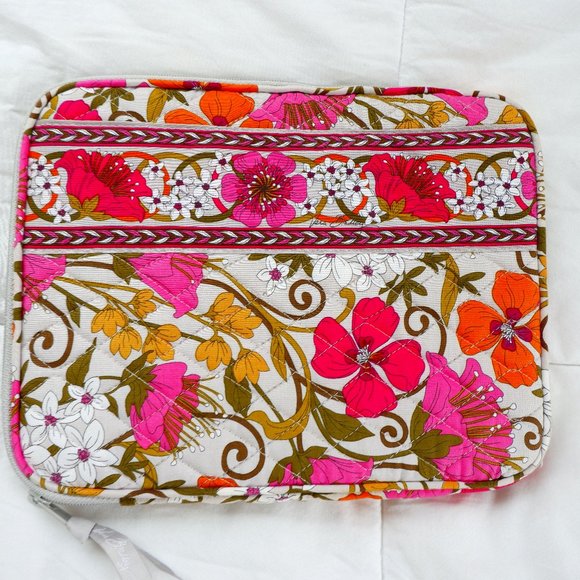 Vera Bradley Handbags - Vera Bradley IPad Cover